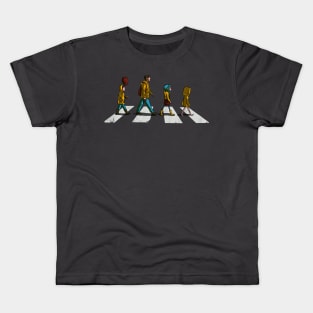 The yellow hood walk. Kids T-Shirt